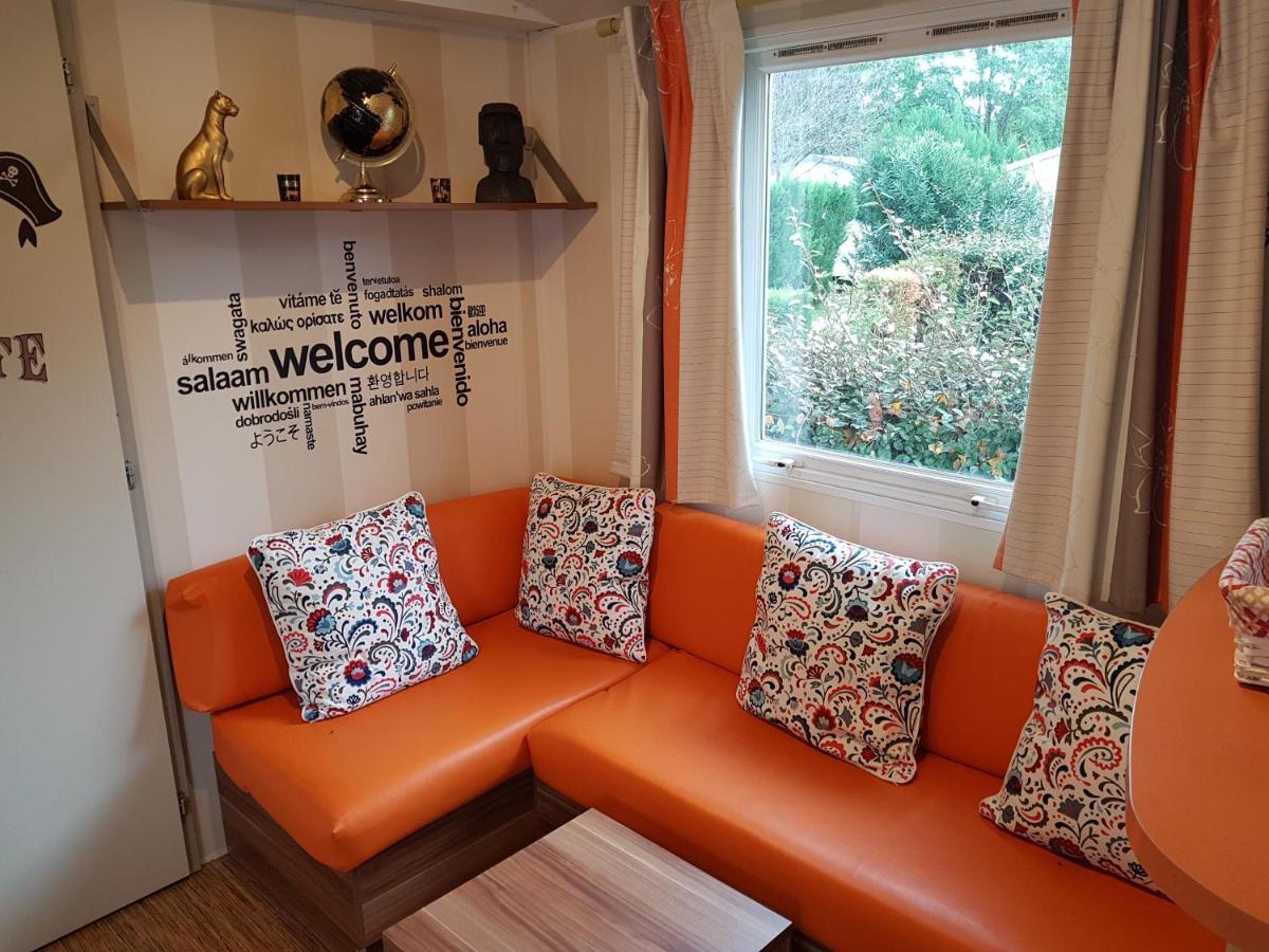 Mobile Home Tout Confort Alexandre La Roque-d'Antheron Exterior photo